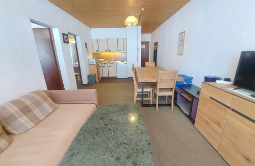 Tauplitz Apartment | Discover Alpine Bliss: Cozy Apartment with Stunning Mountain Views!