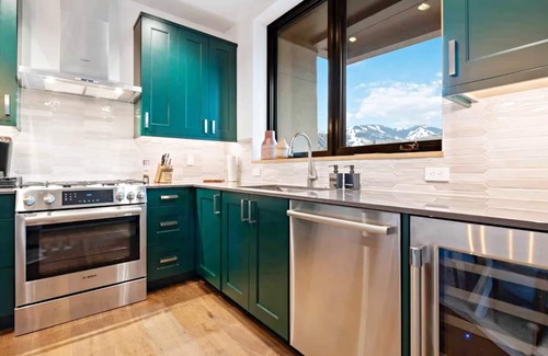 Avon Condo | Discover Avon's Riverside Retreat at Beaver Creek