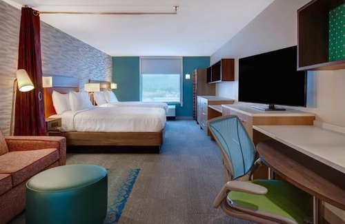 Garden Grove Hotel | Discover Comfort! 3 Family-friendly Units in Garden Grove! FREE Breakfast!
