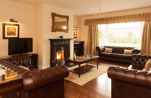 Killarney House | Discover Elegant Country Living less than 5 Minutes from Killarney Town