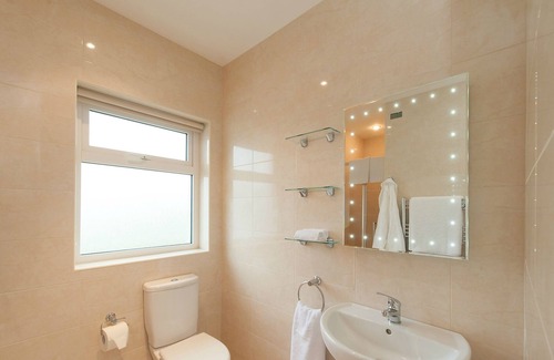 Killarney House | Discover Elegant Country Living less than 5 Minutes from Killarney Town