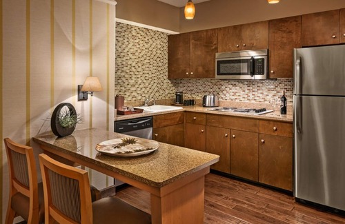 Gainey Village Villas Hotel | Discover Ideally Located Suites in Gainey Ranch AZ w/Free Parking & Breakfast!