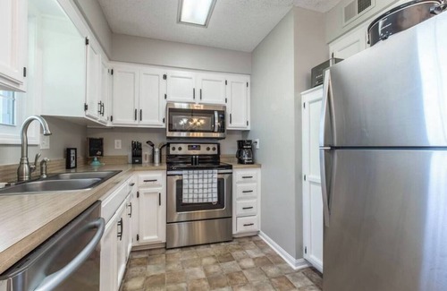 Parkville House | Discover Kansas City in Style
