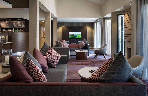 El Segundo Resort | Discover Los Angeles Beauty! Free Airport Shuttle, Seasonal Pool, Pets Allowed!