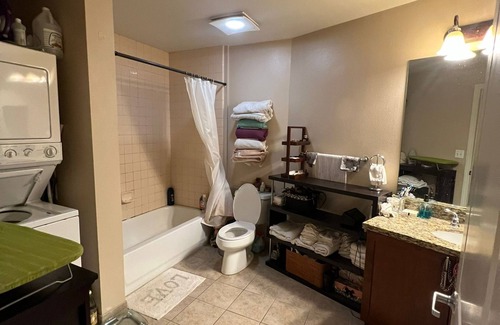 East Village Bed & Breakfast | Discover Urban Elegance: Stylish Haven in San Diego's Vibrant Gaslamp Quarter!