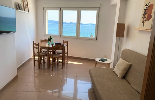 Sanxenxo Apartment | Disfruta Sanxenxo en Ventana al mar Home Frente a la Playa Silgar