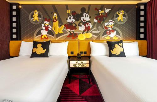 Lantau Hotel | Disney's Hollywood Hotel