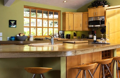 Salinas House | Ditch the Hustle and Bustle