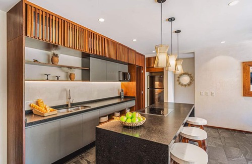 Zama Condo | Divine 3BR PH Private Jacuzzi | Pools | SPA | Yoga