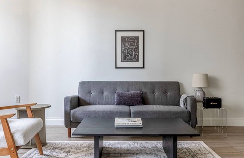 Central Square Apartment | Divine Central Square 2BR w/Fitness, close to Dining, by Blueground