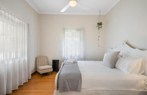 Bangalow House | Divine Cottage - Main Street Bangalow