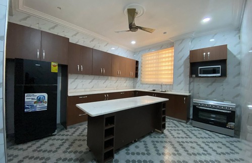 Tema Apartment | DJ Villa Your Premium Stay-NS21