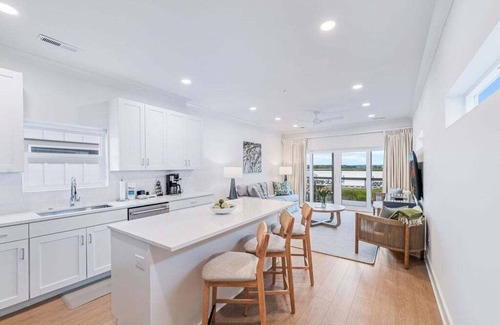 Georgetown House | Dock and Dwell at the Winyah Bay Club, Pool, Outdoor Lounge/Grill and Boat Slip included!