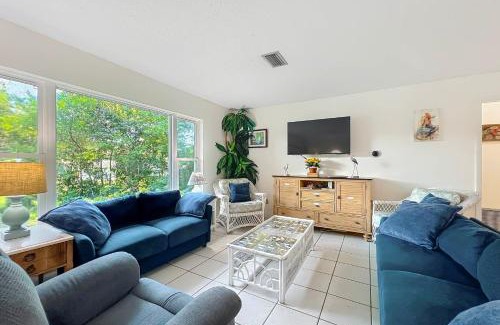 Dunnellon House | Dock and Kayaks Riverfront Dunnellon Home!