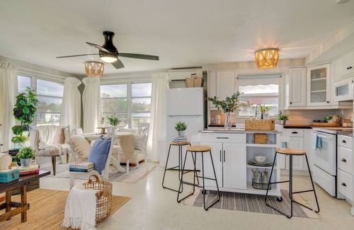 Punta Gorda Cottage | Dock & Lanai: Waterfront Punta Gorda Cottage