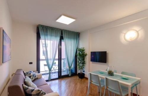 Genoa Apartment | Dock of the Bay Genova, Stylish Apartment in the Heart of Genoa with Air Conditioning, Private free Garage, Harbour View, extra garage at 25,00 euro per night on request