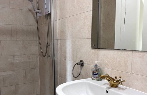 Little Stukeley Hotel | Dog and Castle