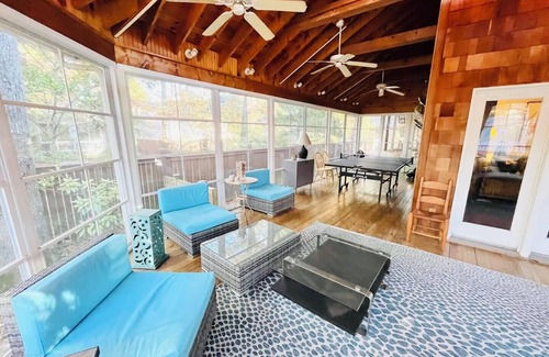 The Pines House | Dog-Friendly 6BR Retreat in the Pines – 1st Floor Suite & Screened Porch!