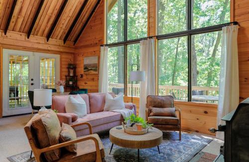 The Woods House | Dog-Friendly A-Frame with Firepit and Fall Foliage