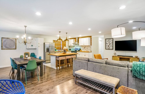 West Hills House | Dog-friendly bayfront home w/free WiFi, private washer/dryer, waterfont deck
