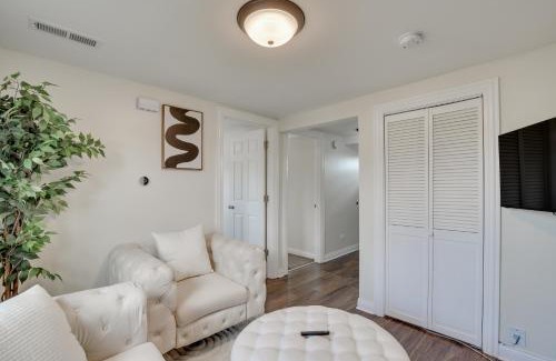 Blue Island Apartment | Dog-Friendly Blue Island Apt with Backyard!