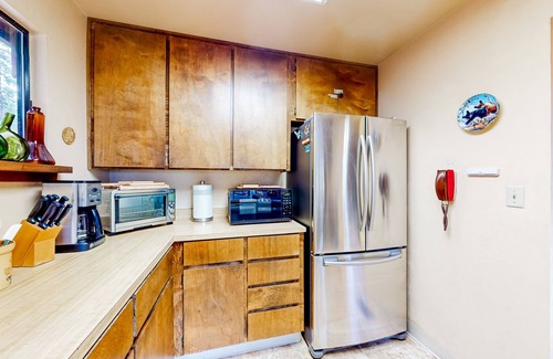 Carnelian Bay House | Dog-friendly cabin near lake/skiing with fireplace, deck, & W/D