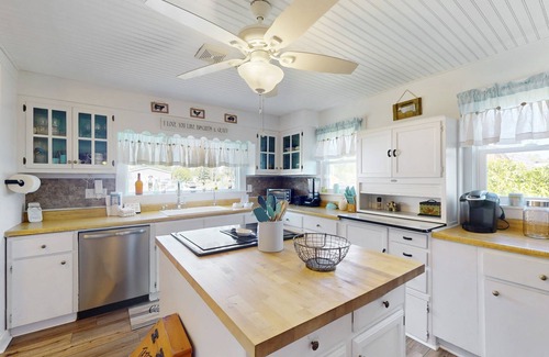 Beaufort House | Dog-friendly coastal home with enclosed yard, gas grill and fire-pit