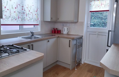 Neyland Cottage | Dog friendly Cottage perched on the hillside overlooking Neyland’s marina in Pembrokeshire.