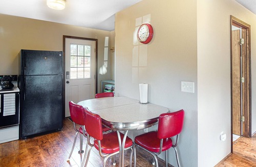 Netarts House | Dog-Friendly Cottage w/Deck, WiFi & Washer/Dryer - Near Beaches, Clamming
