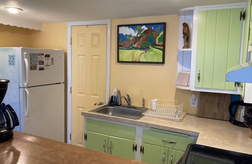 West Cape May Cottage | Dog Friendly, Cozy Cape May Cottage