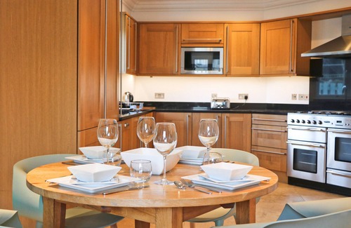 Constantine Bay Apartment | Dog friendly duplex apartment by the beach