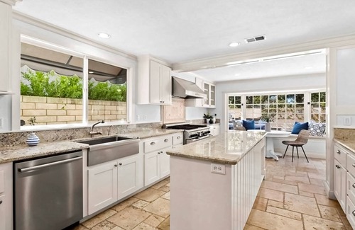 Mesa Verde House | Dog-friendly estate with pool, bikes, sports courts, gourmet kitchen, W/D, & AC