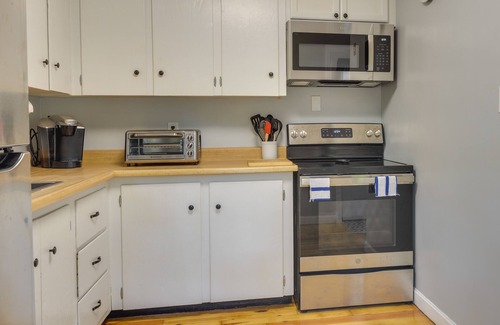Leominster House | Dog-Friendly Fitchburg Vacation Rental, Hike & Ski