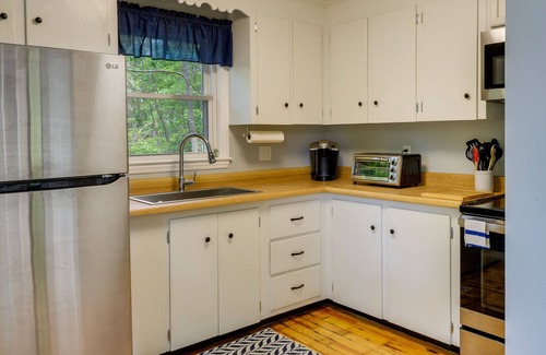 Leominster House | Dog-Friendly Fitchburg Vacation Rental, Hike & Ski