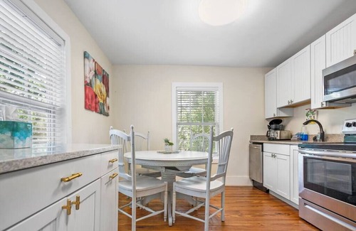 Downtown Historic District Apartment | Dog-friendly, FREE BIKES next to Historic Downtown