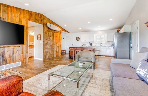 North Snyderville Basin House | Dog-Friendly Home w/Private Hot Tub, Enclosed Yard, Gas Grill, and Central A/C