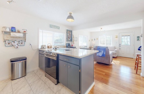Winchester Bay House | Dog-friendly home with two full kitchens & a gas grill - walk to the ocean