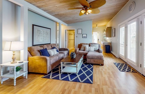 Falmouth Heights House | Dog-friendly home with partial AC, backyard, washer/dryer, WiFi, and gas grill
