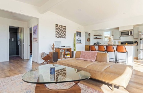 Yucca Valley House | Dog Friendly +Hot Tub +Pool +Fire Pit +King Beds