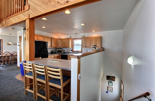 Buxton House | Dog-Friendly, Ocean View House w/AC, Private Hot Tub, Shared Pool, Private W/D