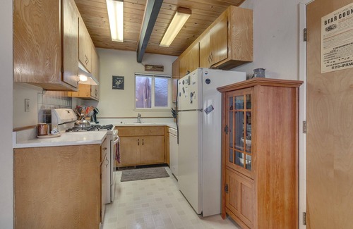 Talmont House | Dog-friendly Three Bedroom Cabin in Tahoe City