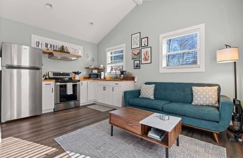 Swannanoa Apartment | Dog Friendly Tiny Home 15 Min from Asheville's Best