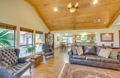 Wills Point House | Dog-Friendly Wills Point Home with Grill on 10 Acres