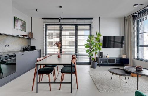 Mlyniska Apartment | DOKI Living by Blue Mandarin Parking & Foodhall