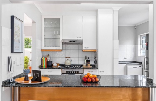 Sunset Beach House | Dolabella 63 - Three Bedroom House, Sleeps 5