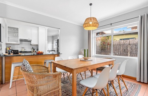 Sunset Beach House | Dolabella 63 - Three Bedroom House, Sleeps 5