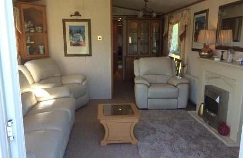 Saint Asaph Apartment | Dolafon Farm Stay