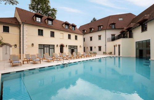 Jouy-en-Josas Hotel | Dolce by Wyndham Versailles - Domaine du Montcel