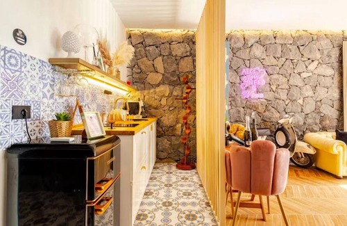 Valverde House | Dolce Lava - Natural Luxury Experience