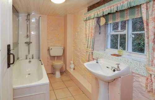 Trefeglwys House | Dolgenau Cottages